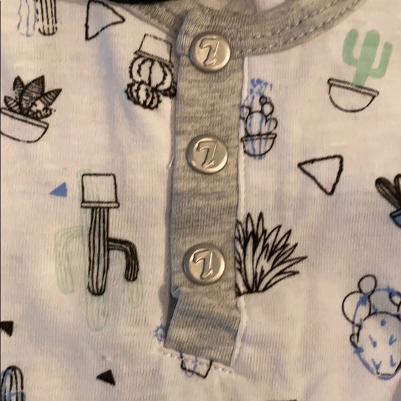 NWT 7 for all Mankind onesie - Picture 2 of 3